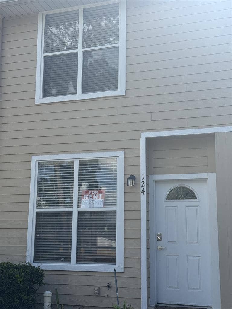 2/2.5 Furnished Condo for Rent!
