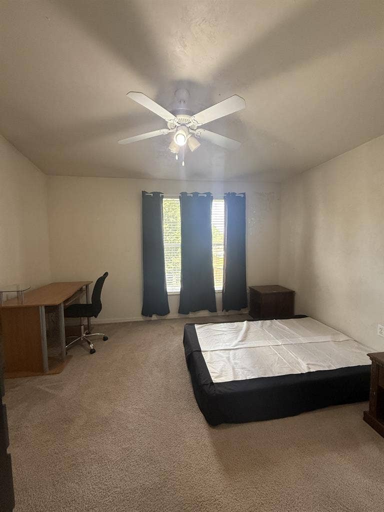 2/2.5 Furnished Condo for Rent!