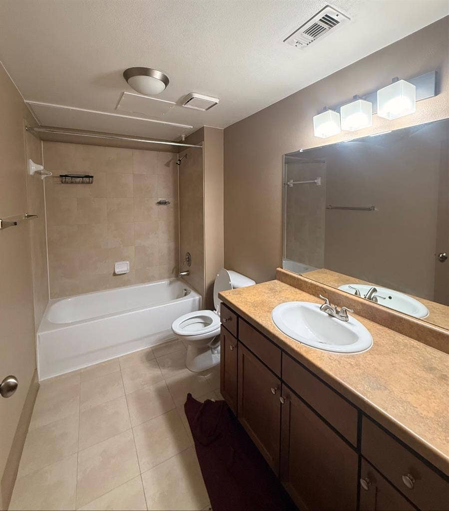 1 bedroom and bathroom for rentt