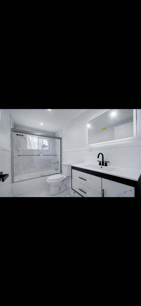 Newly redone Furnished 3bed 2 bath