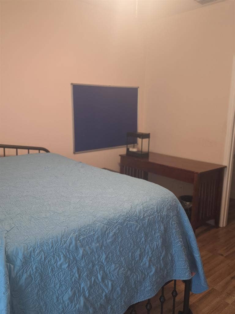 Room for rent Utilities inc