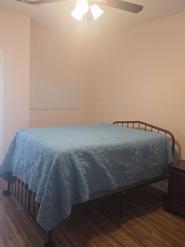 Room for rent Utilities inc