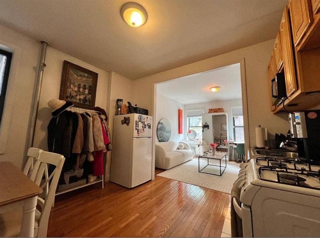 Bright & Comfortable NYC Apartment