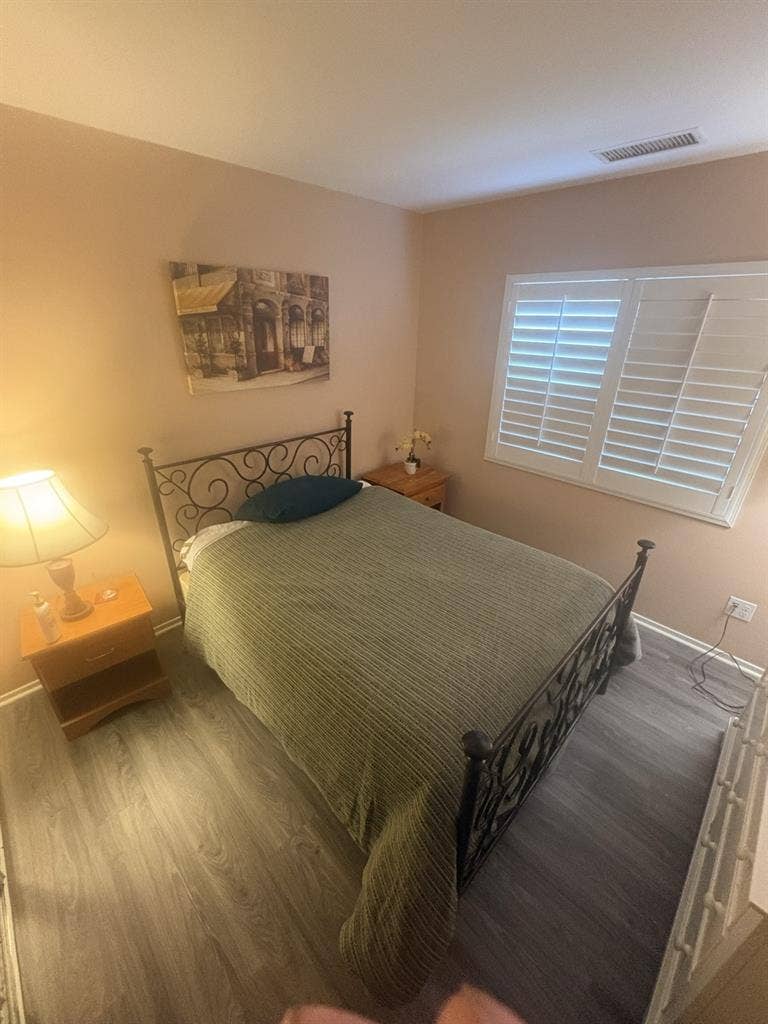 Room for rent in upstairs condo