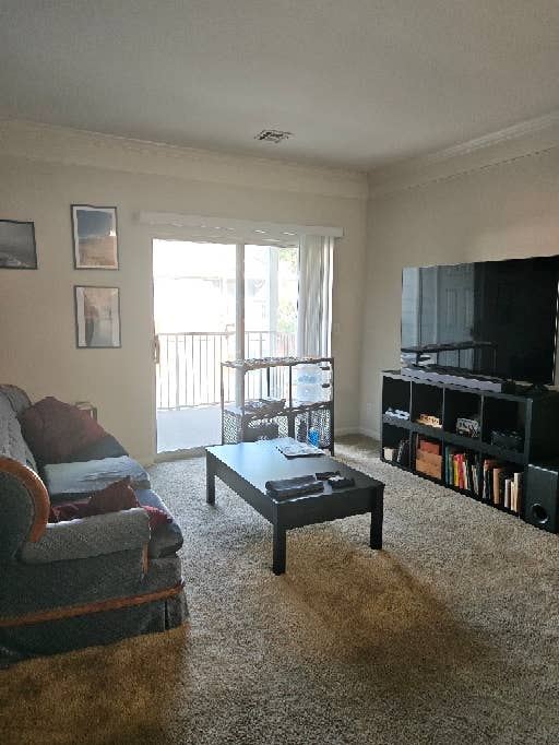 Room in a safe neighborhood,