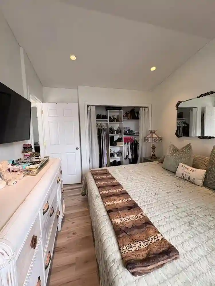 3 Bedroom -Utilities Included