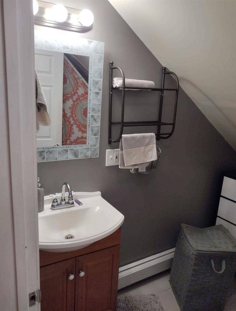 Furnished Room, 🐈 ok, near 🚌, 9/1