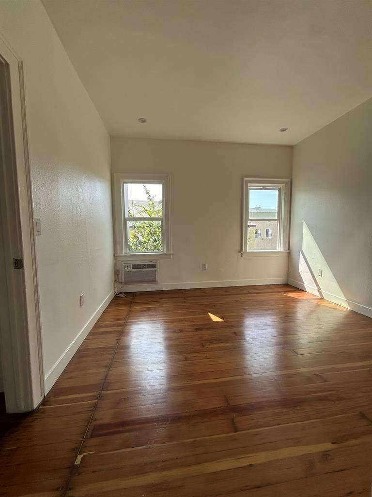 Roommate moving out room will go