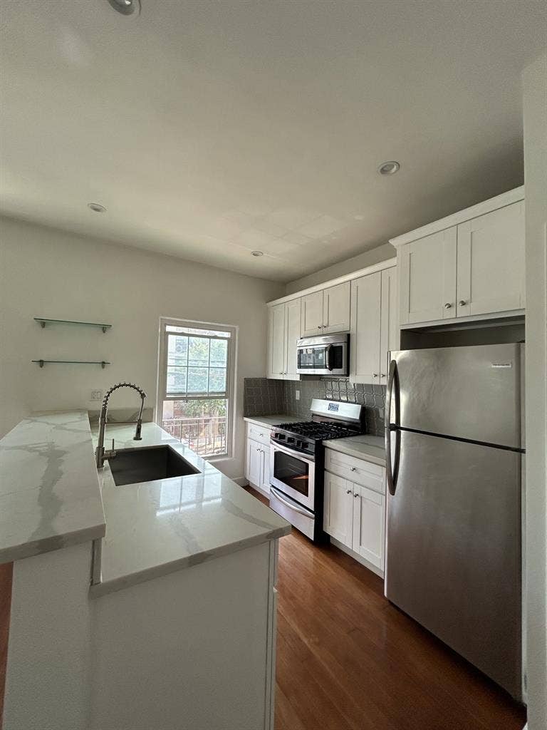 Roommate moving out room will go