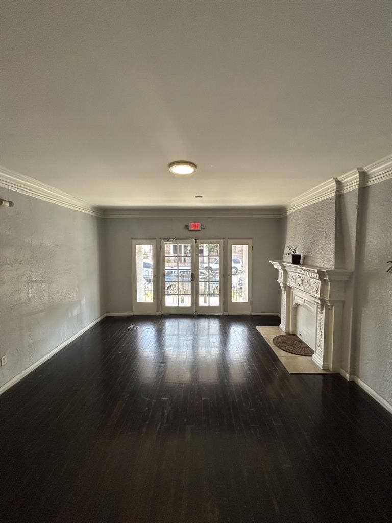 Roommate moving out room will go