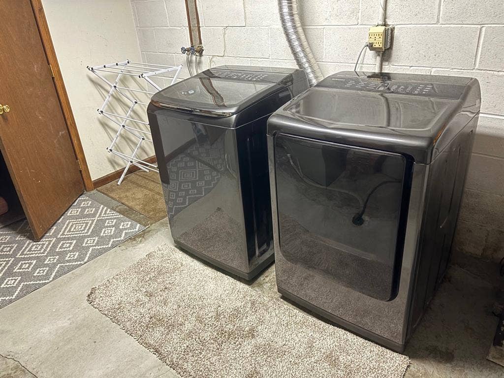 Private basement, bathroom for rent