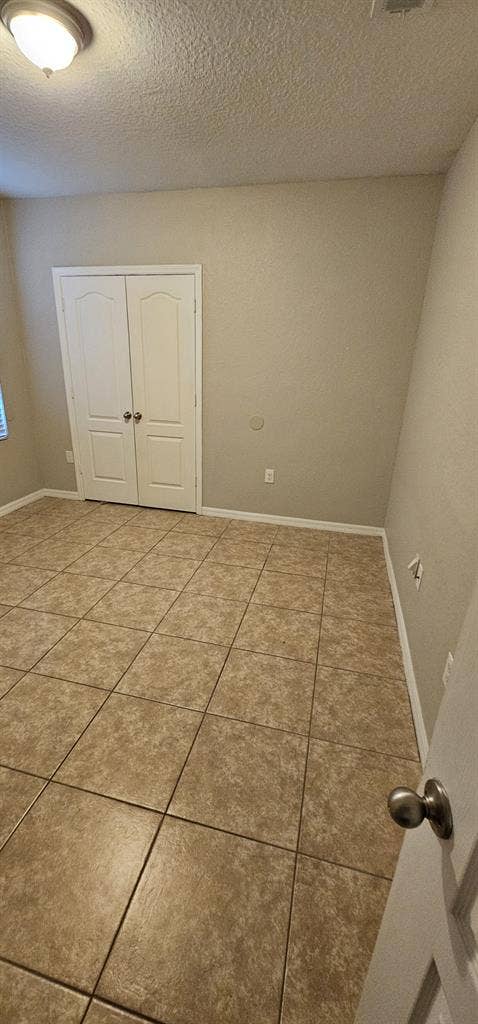 2 rooms available for 950/month