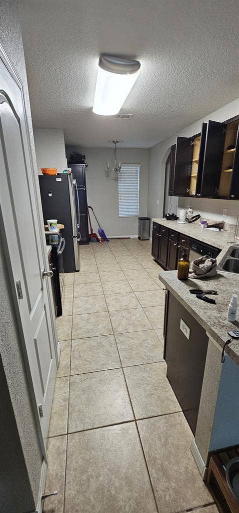 2 rooms available for 950/month