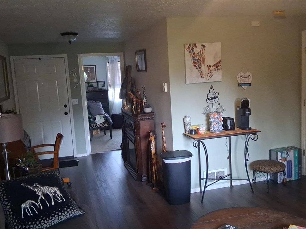 Looking for long term renter