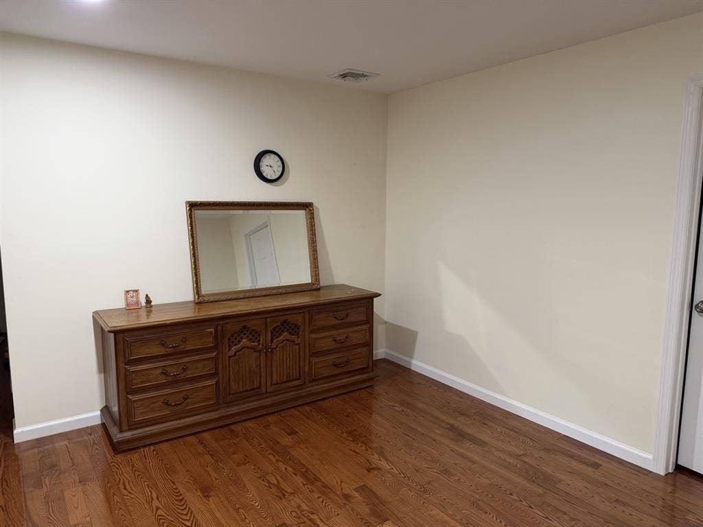 Furnished private for rent in 08820