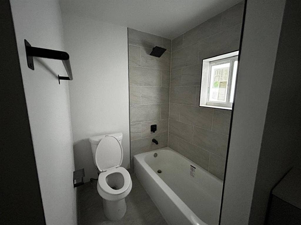 Room Available for Rent