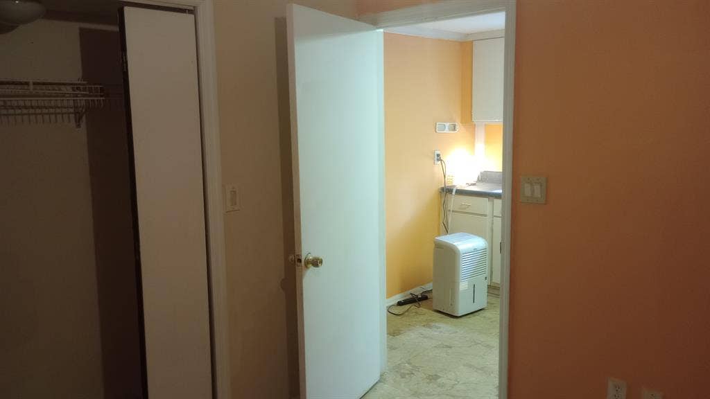 $1200/mo rent Utilities included