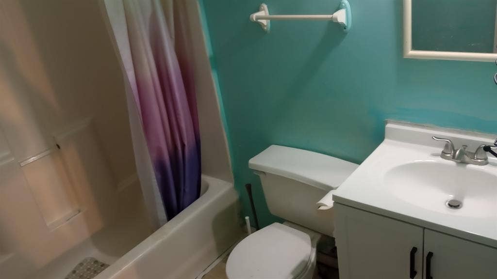 $1200/mo rent Utilities included