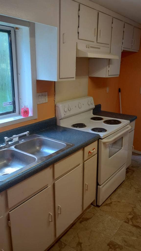 $1200/mo rent Utilities included
