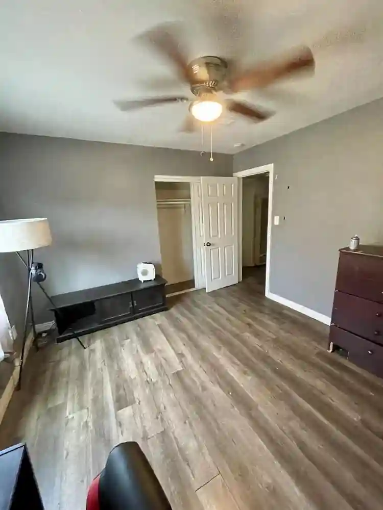 Single room for rent