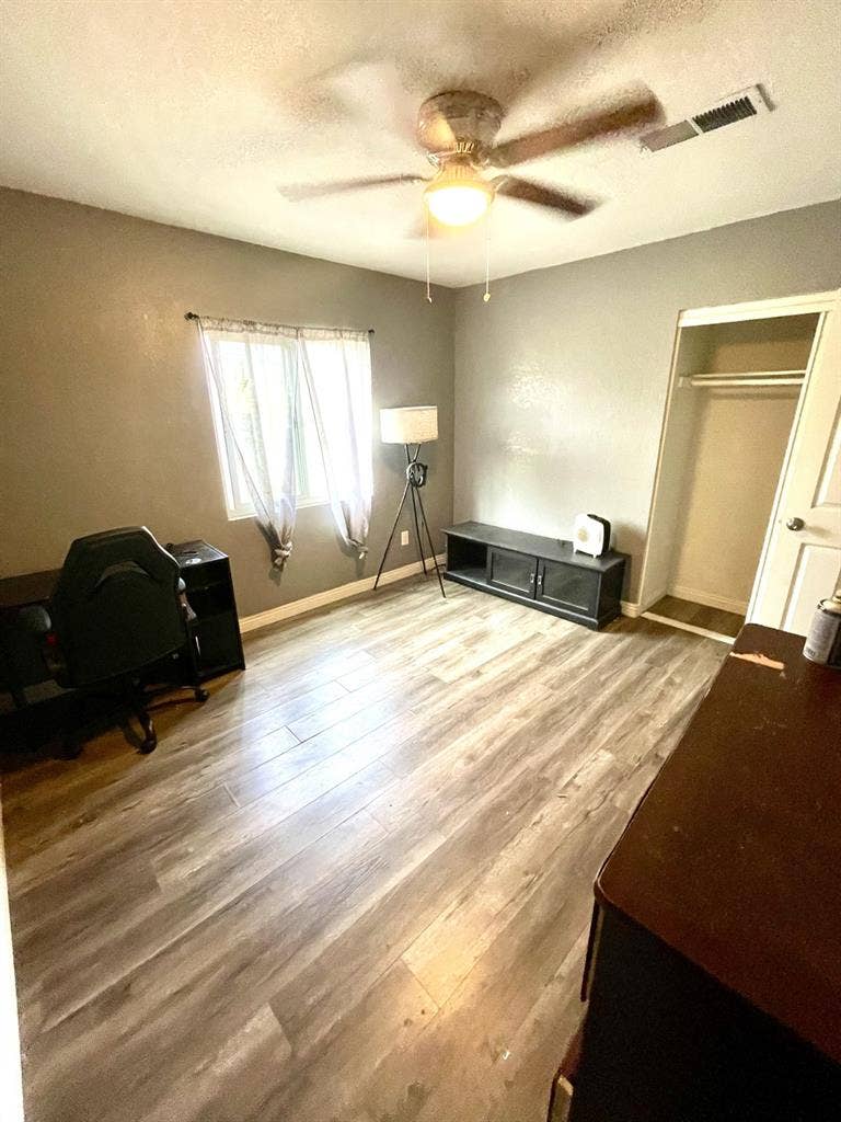 Single room for rent