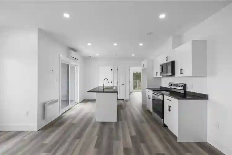 2 Bedroom 1 Bath - 1 Month Free
