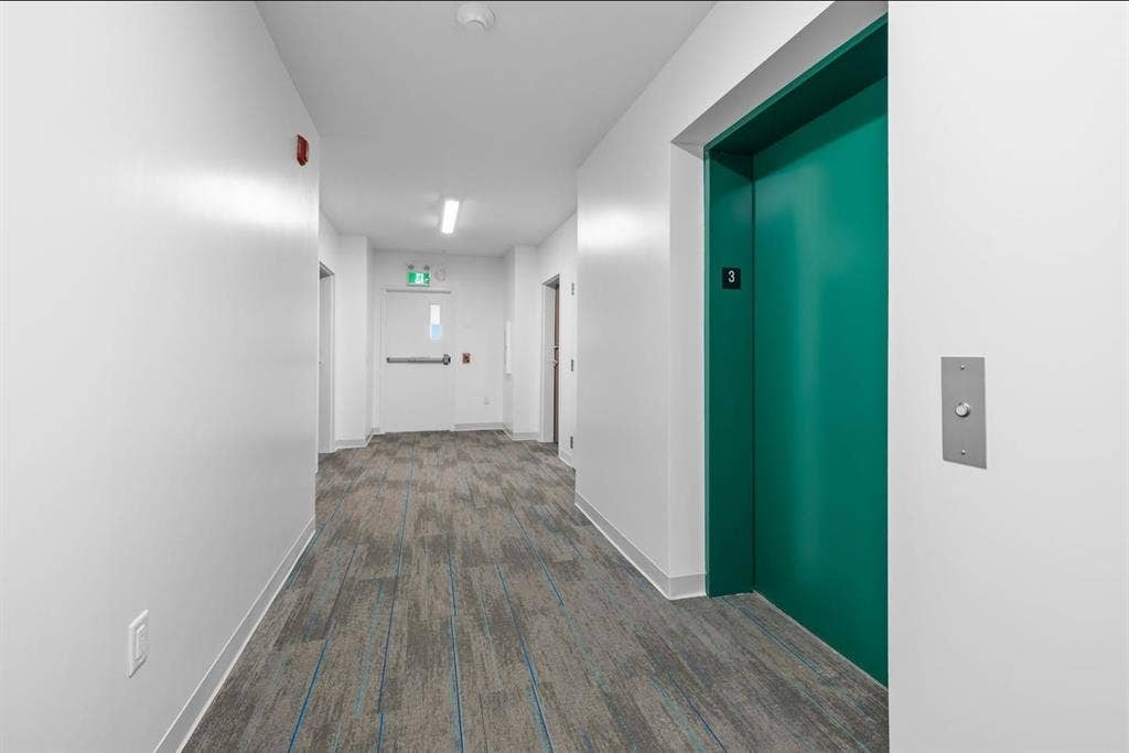 2 Bedroom 1 Bath - 1 Month Free