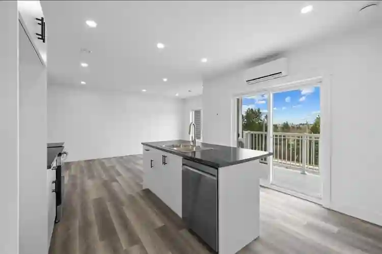 2 Bedroom 1 Bath - 1 Month Free