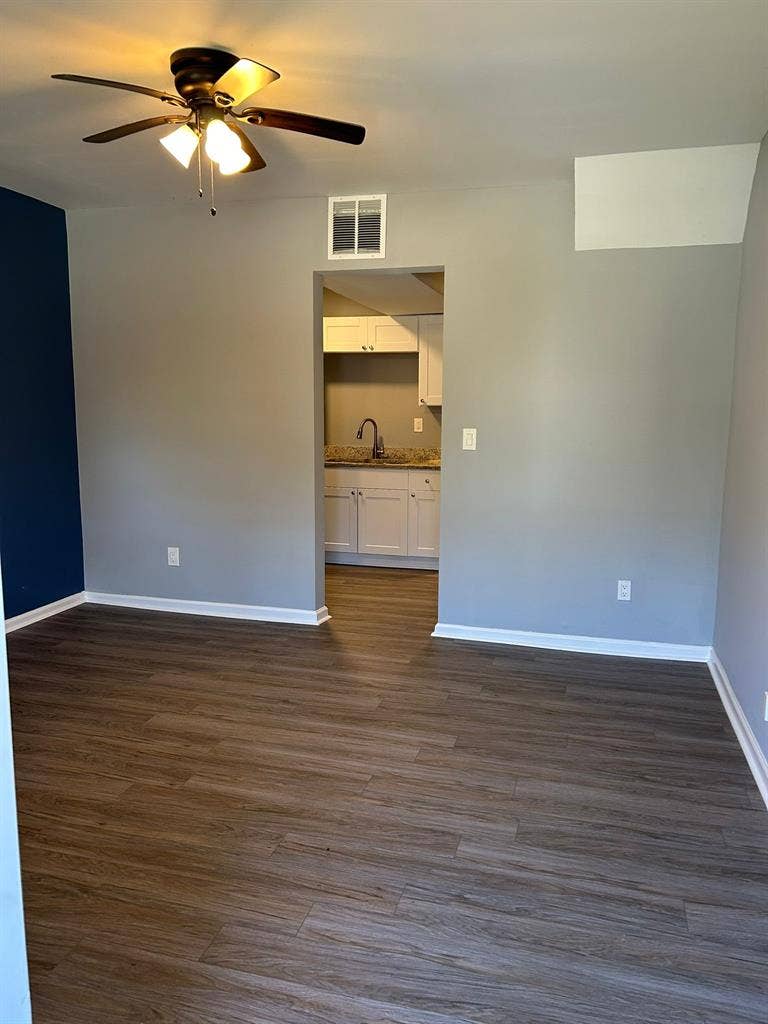 2-bedroom, 1-bathroom apartment