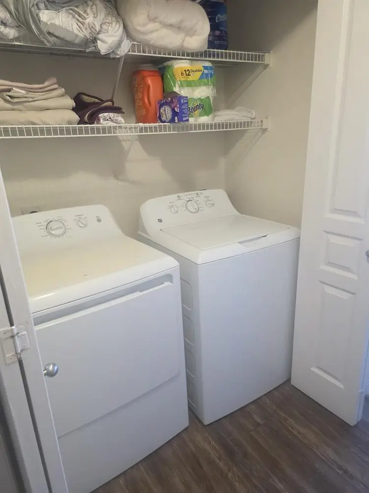 Room Available in South Congress