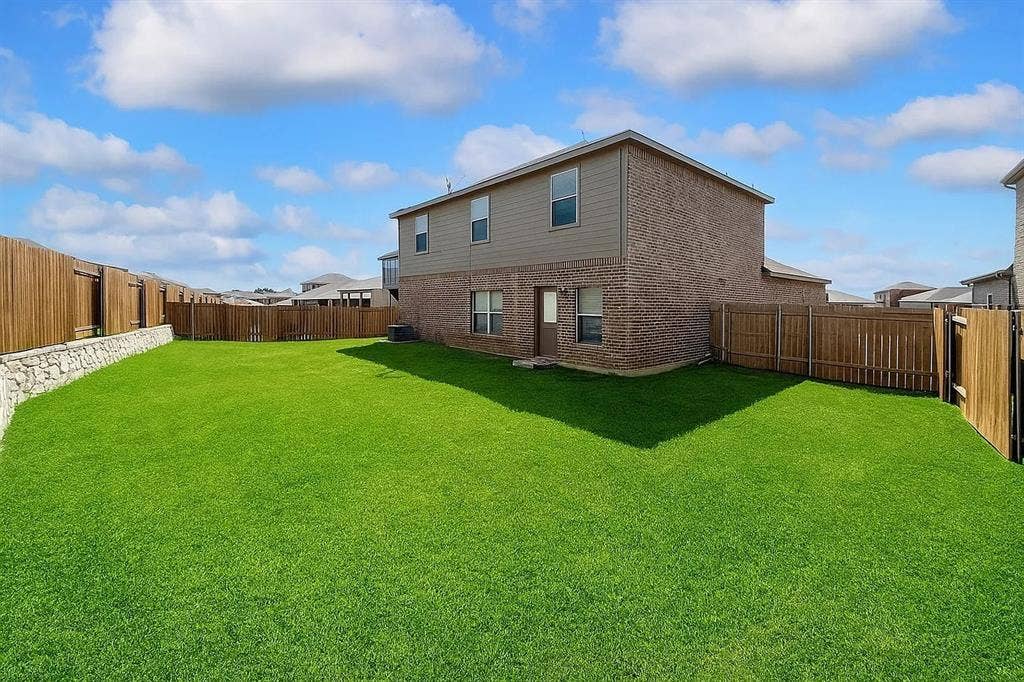5 BR in Ferris