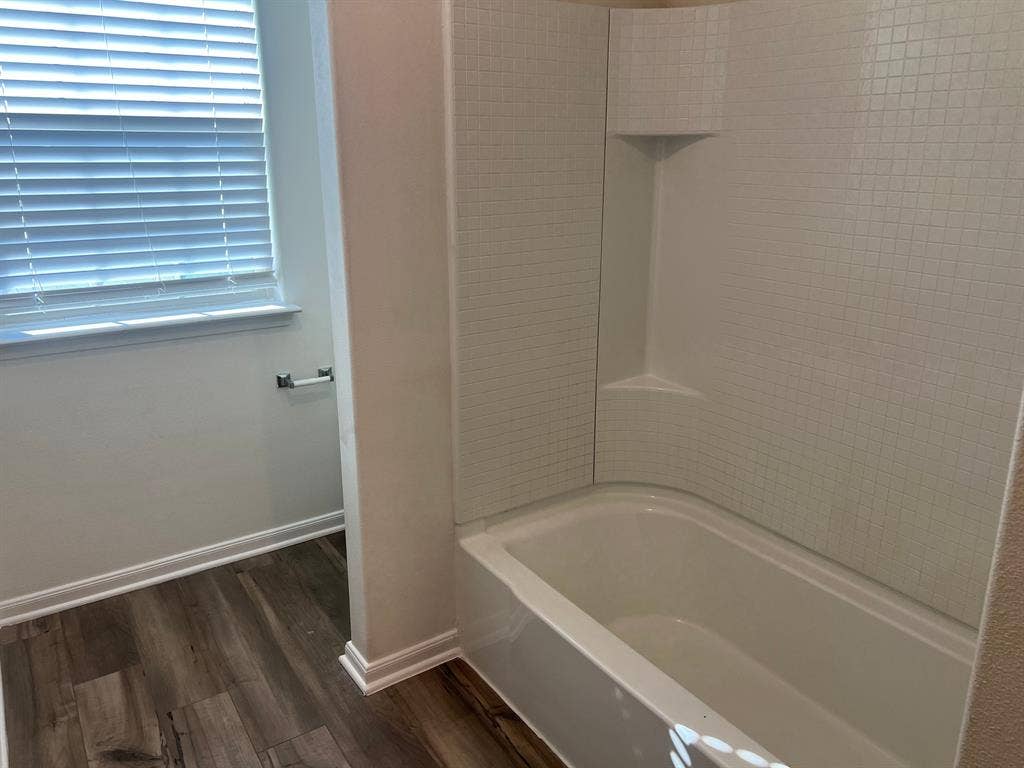 5 BR in Ferris