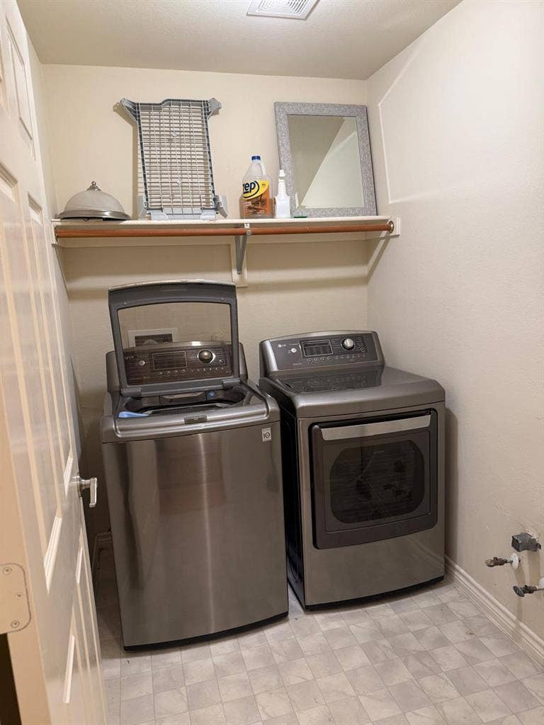 6 BR in Plano