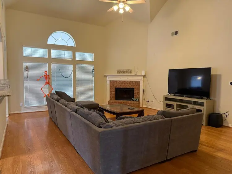 6 BR in Plano