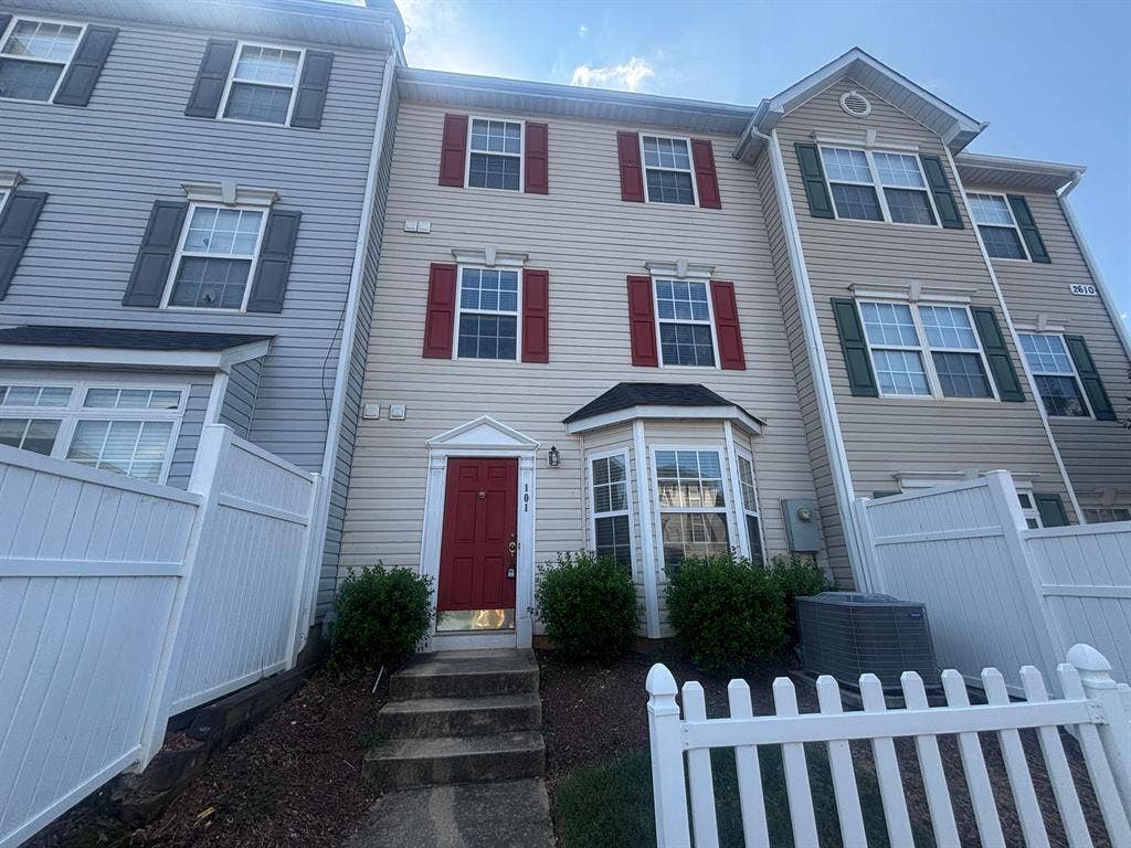 3 BR in Raleigh