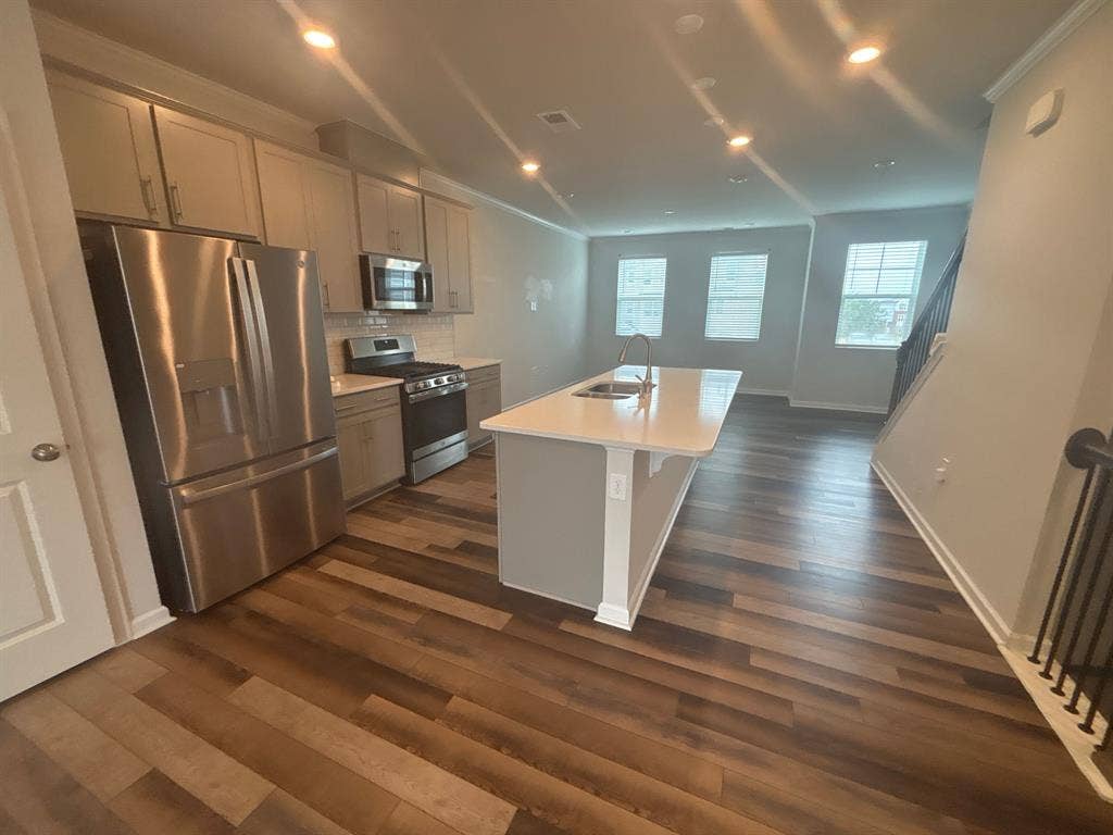 3 BR in Raleigh