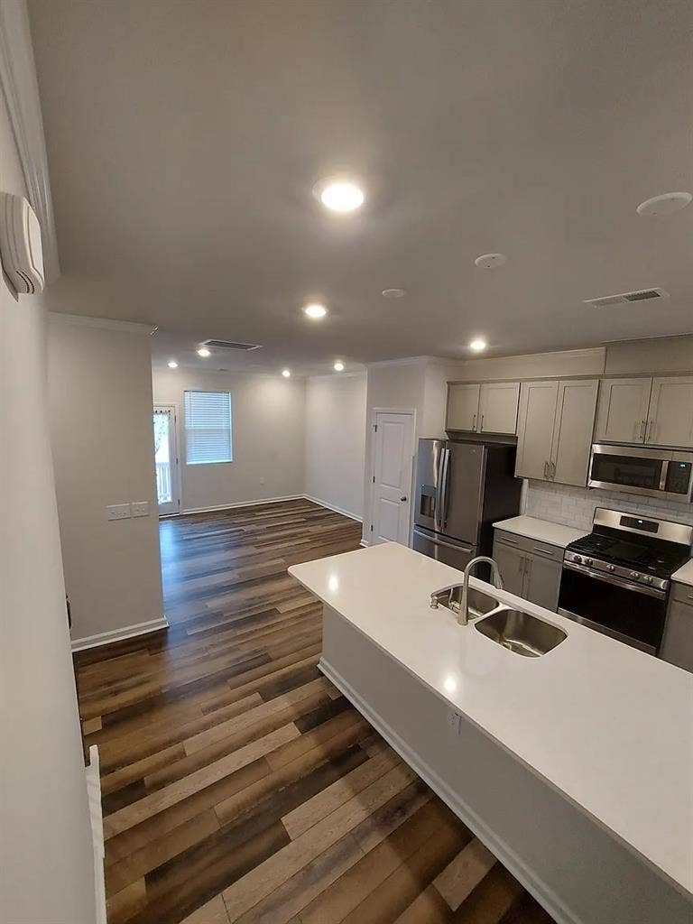 3 BR in Raleigh