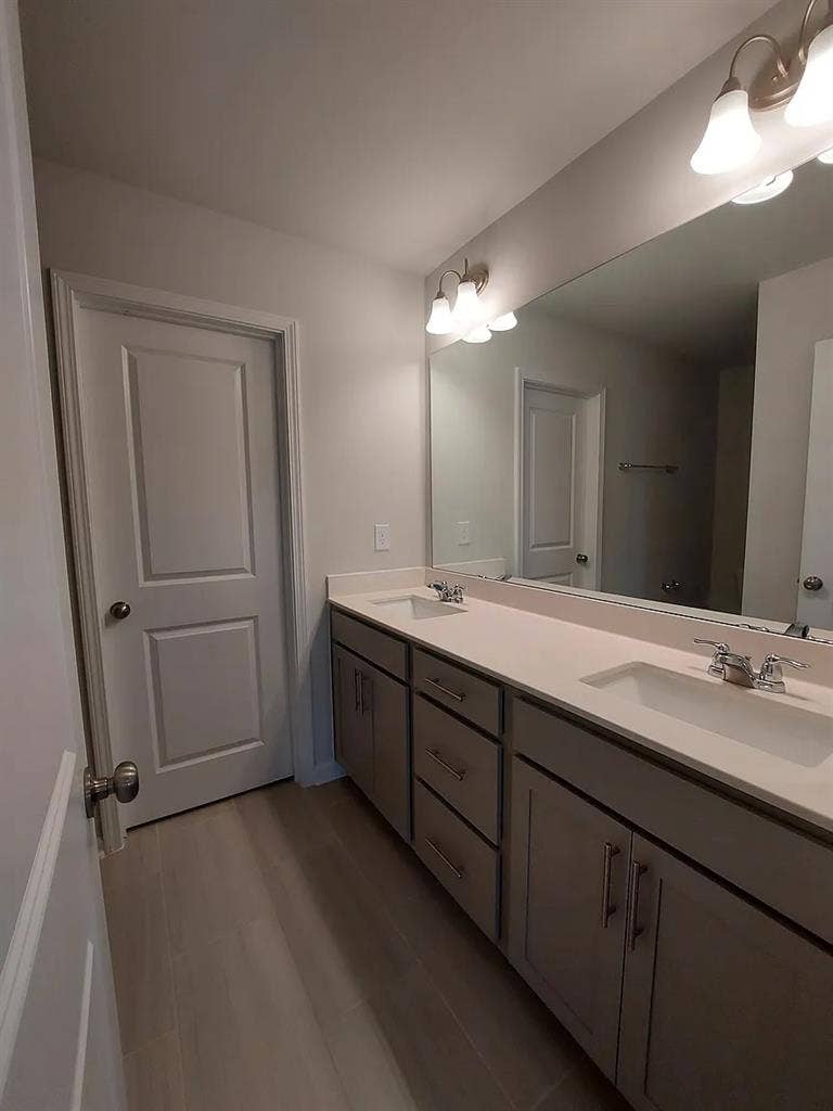 3 BR in Raleigh
