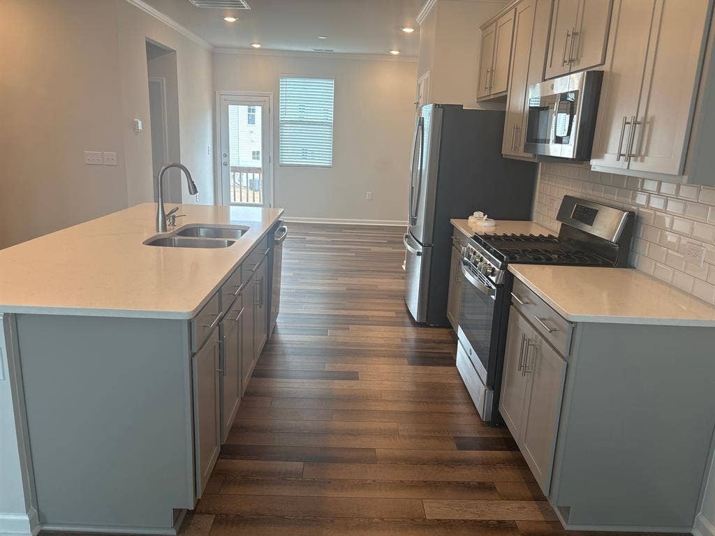 3 BR in Raleigh