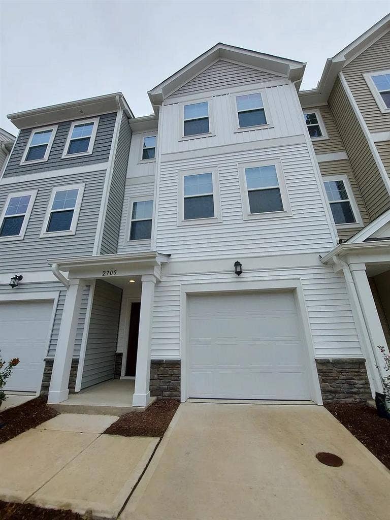 3 BR in Raleigh