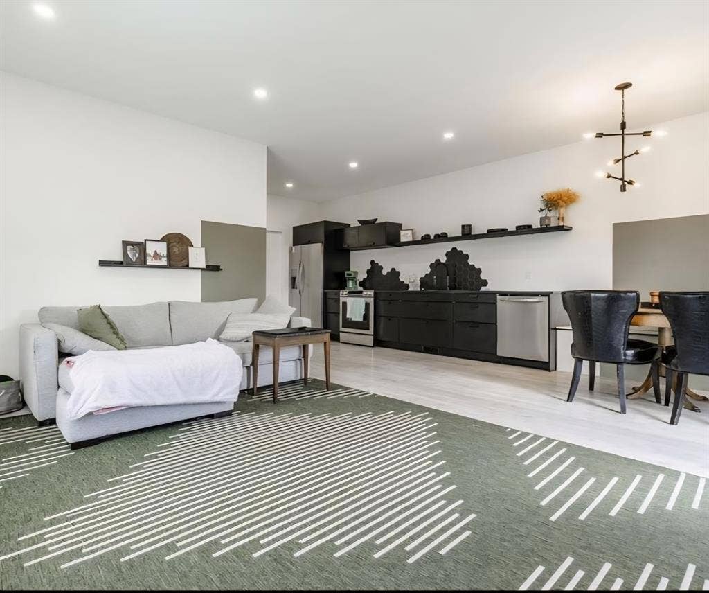 4 Bedroom Home