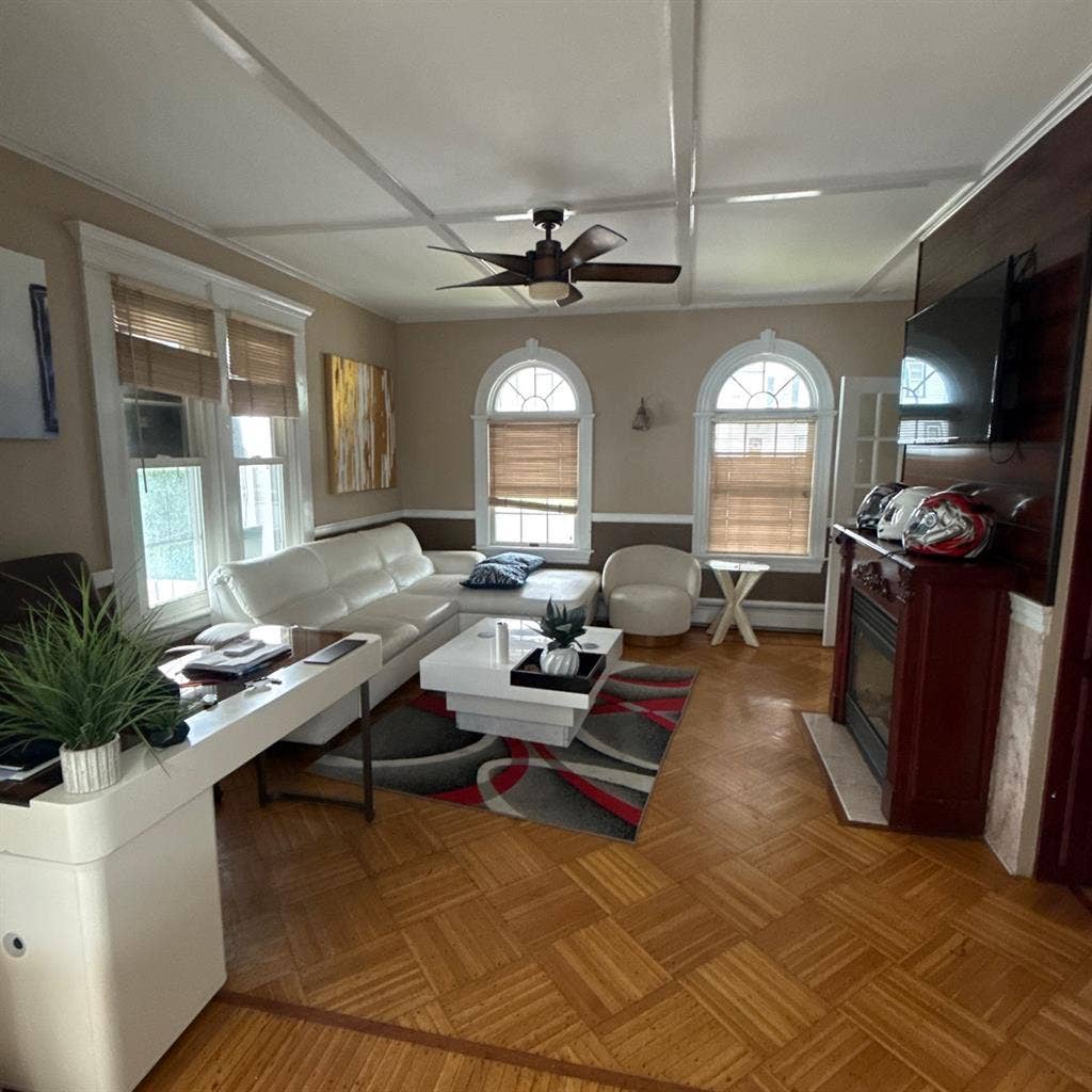 Looking for roommate All inclusive