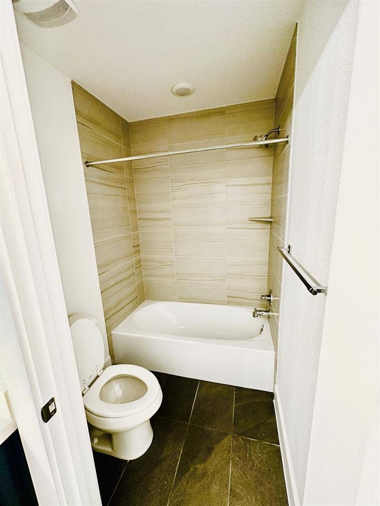 Private furnished room | Aug 31