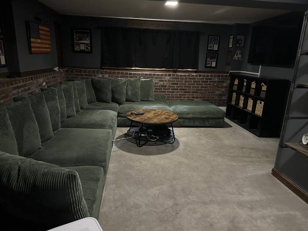 Large bedroom, furnished if needed