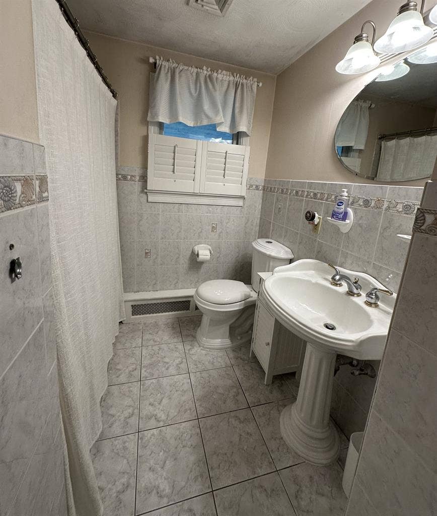Large bedroom, furnished if needed