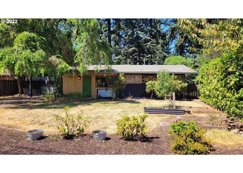 NE Portland home share.