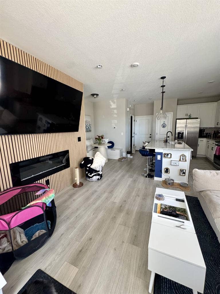 Bedroom with Shared Bathroom