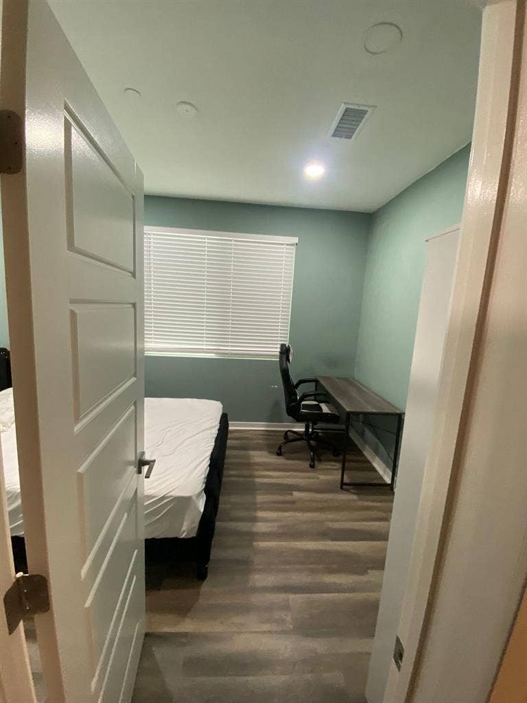 Furnished private bedroom available