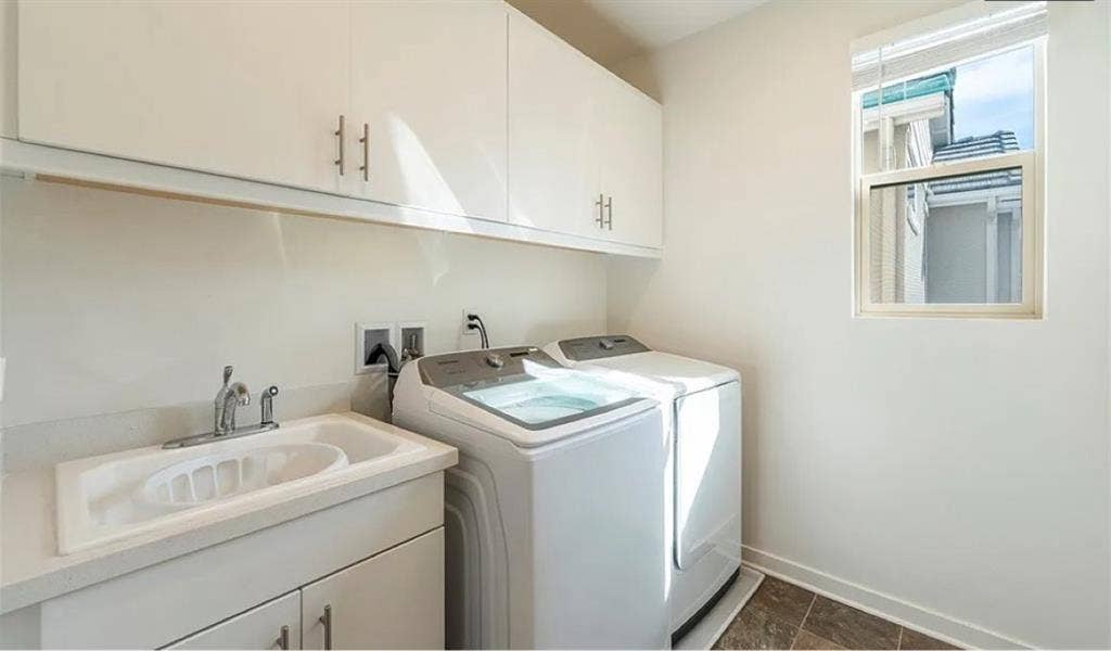 Furnished private bedroom available