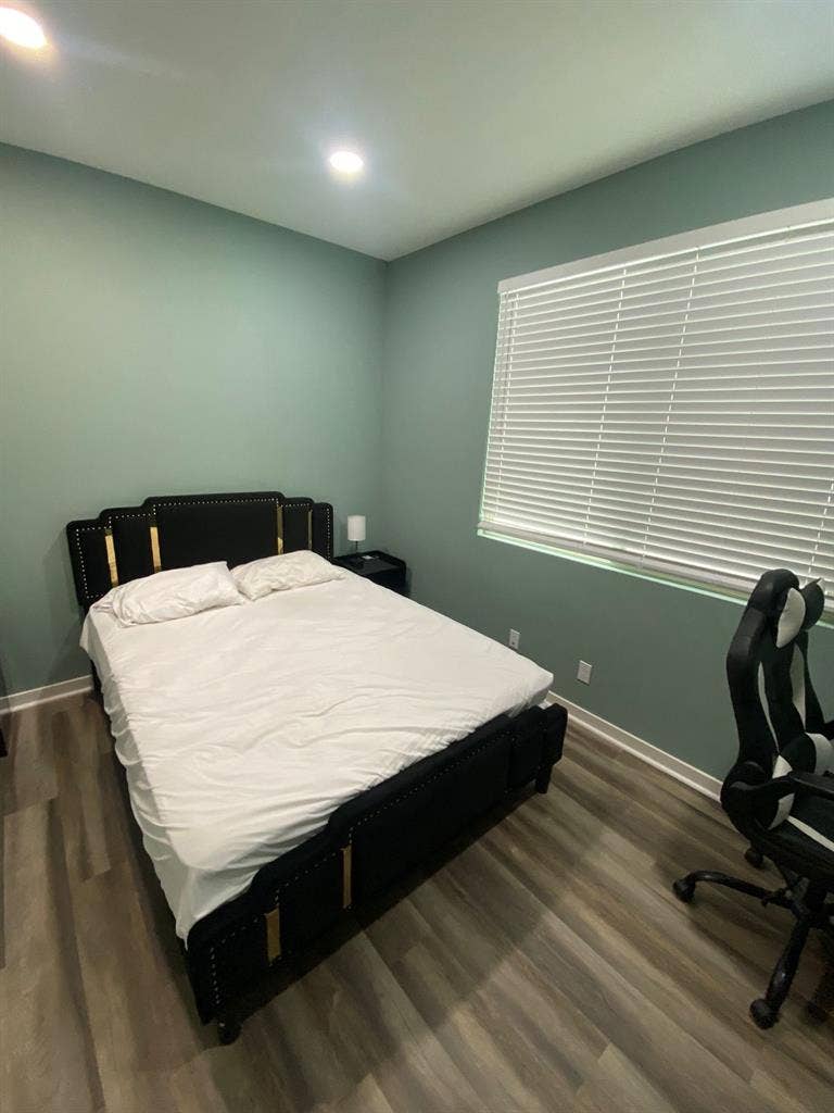 Furnished private bedroom available